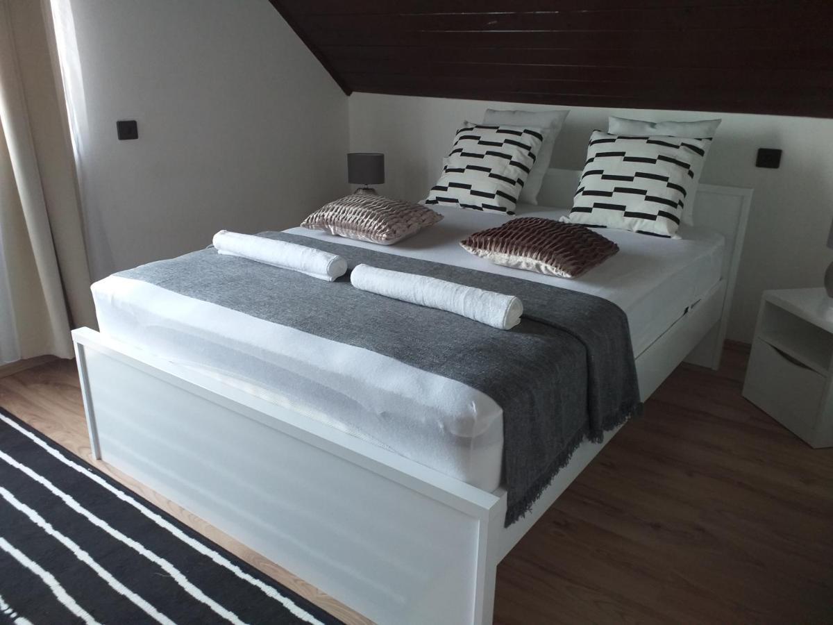 Art Inn Apartmanház Balaton-Gyenesdiás Exterior foto