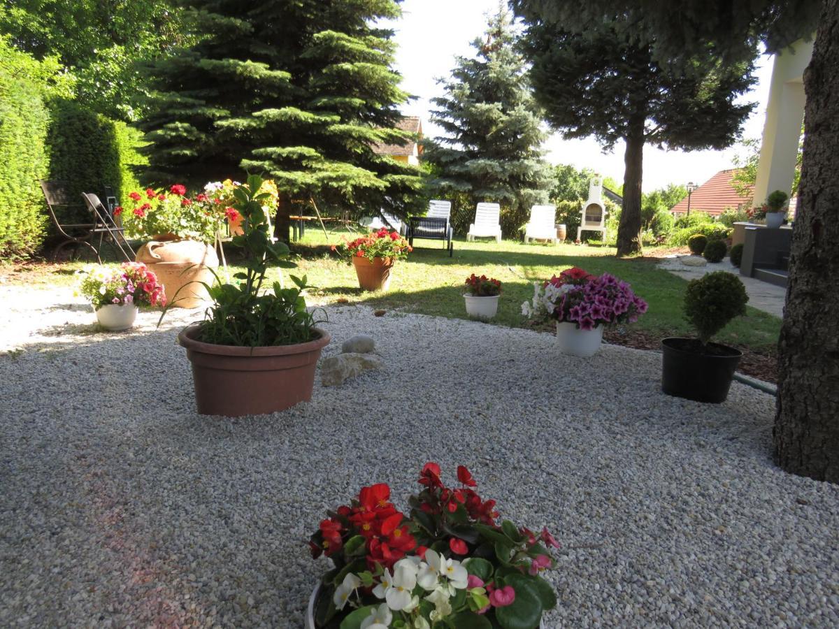 Art Inn Apartmanház Balaton-Gyenesdiás Exterior foto
