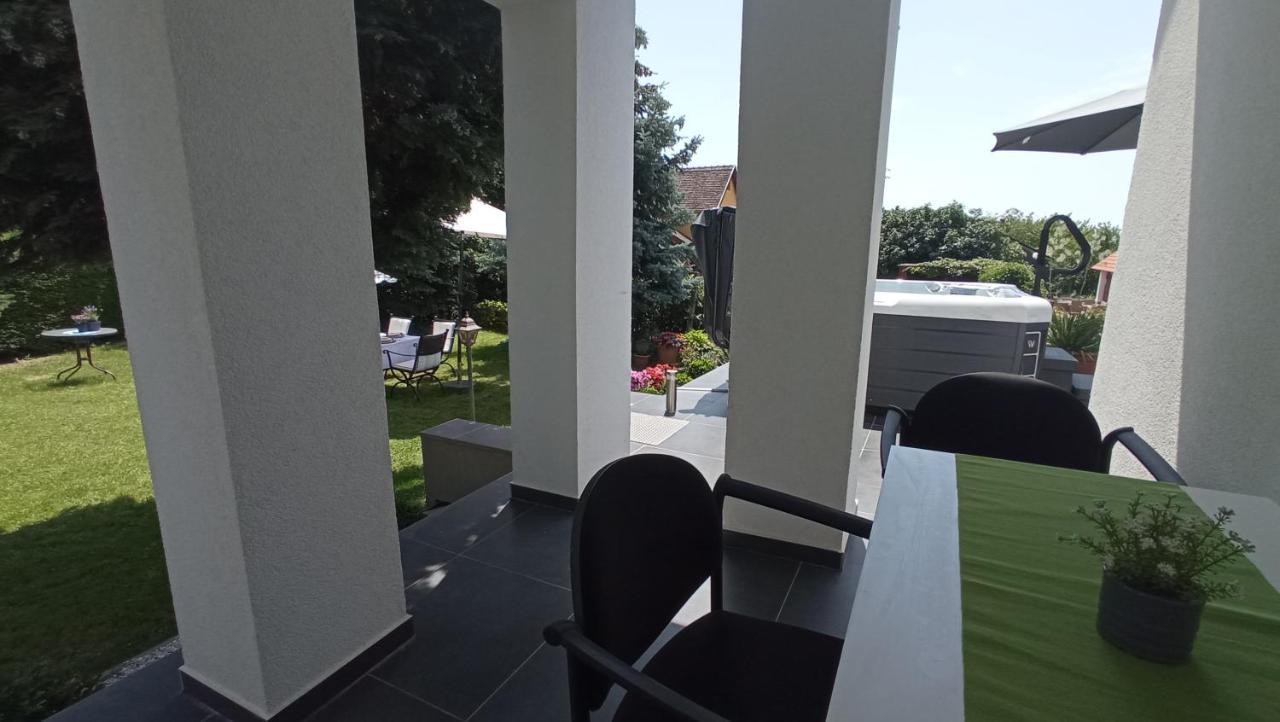 Art Inn Apartmanház Balaton-Gyenesdiás Exterior foto